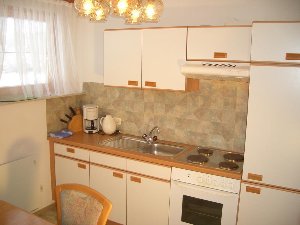Landhaus Scherling Apartman Keutschach am See Szoba fotó