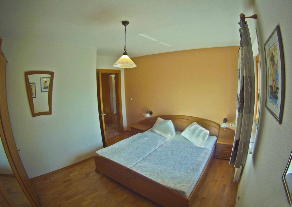 Landhaus Scherling Apartman Keutschach am See Szoba fotó